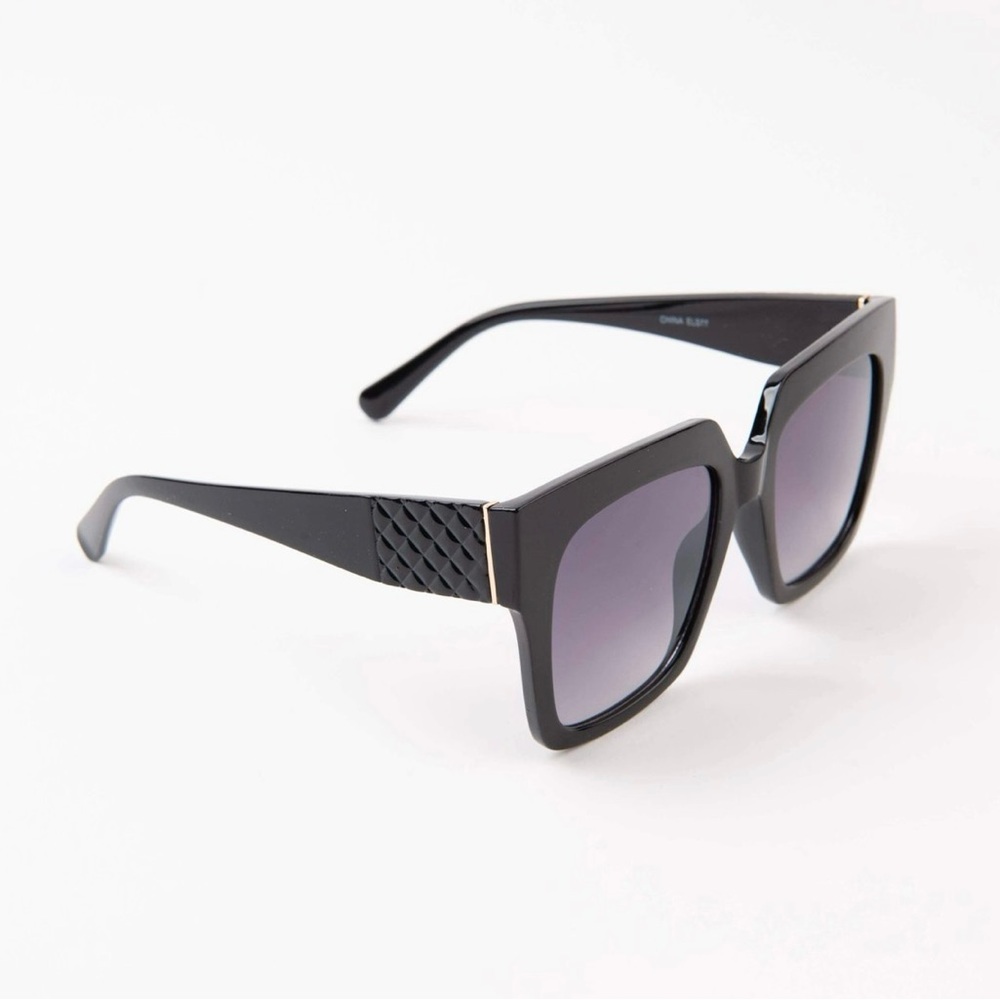 Black Square Sunglasses - Picture 2 of 2